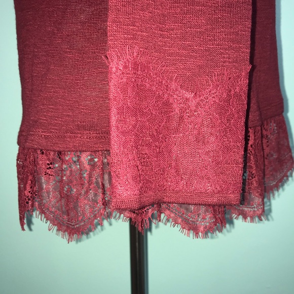 Cloud Chaser Long Sleeve Blouse with Lace Detail - Picture 4 of 5